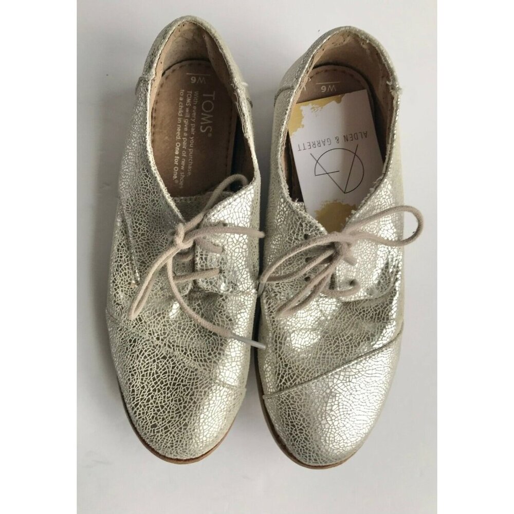 TOMS Crackled Silver Metallic Lace-Up Shoes Flats, Size 6 (US)